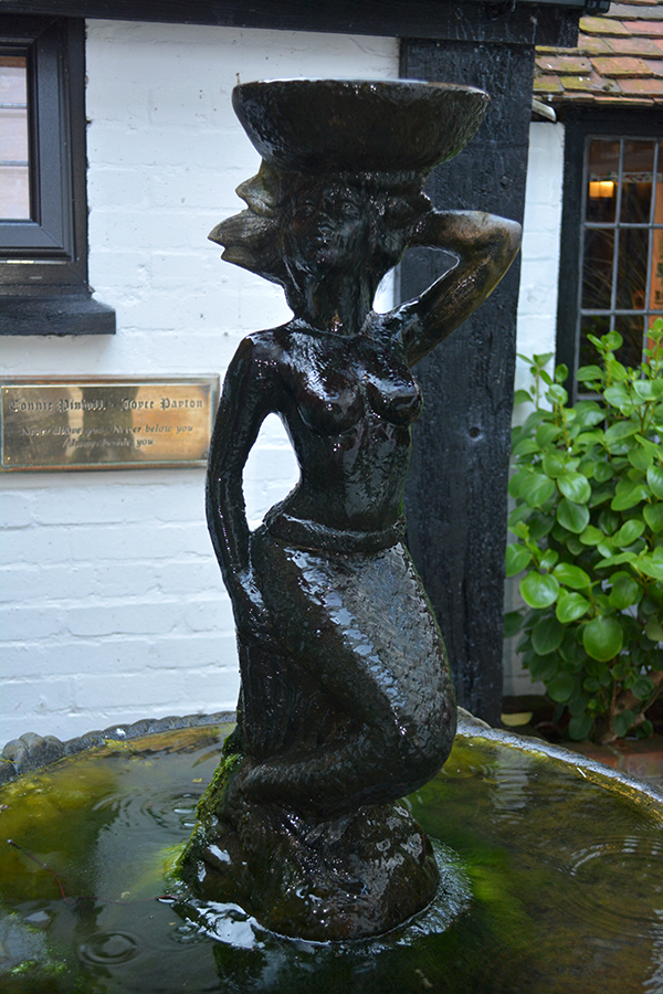 Sur la trace des Sirènes… The Mermaid Street à Rye, Angleterre